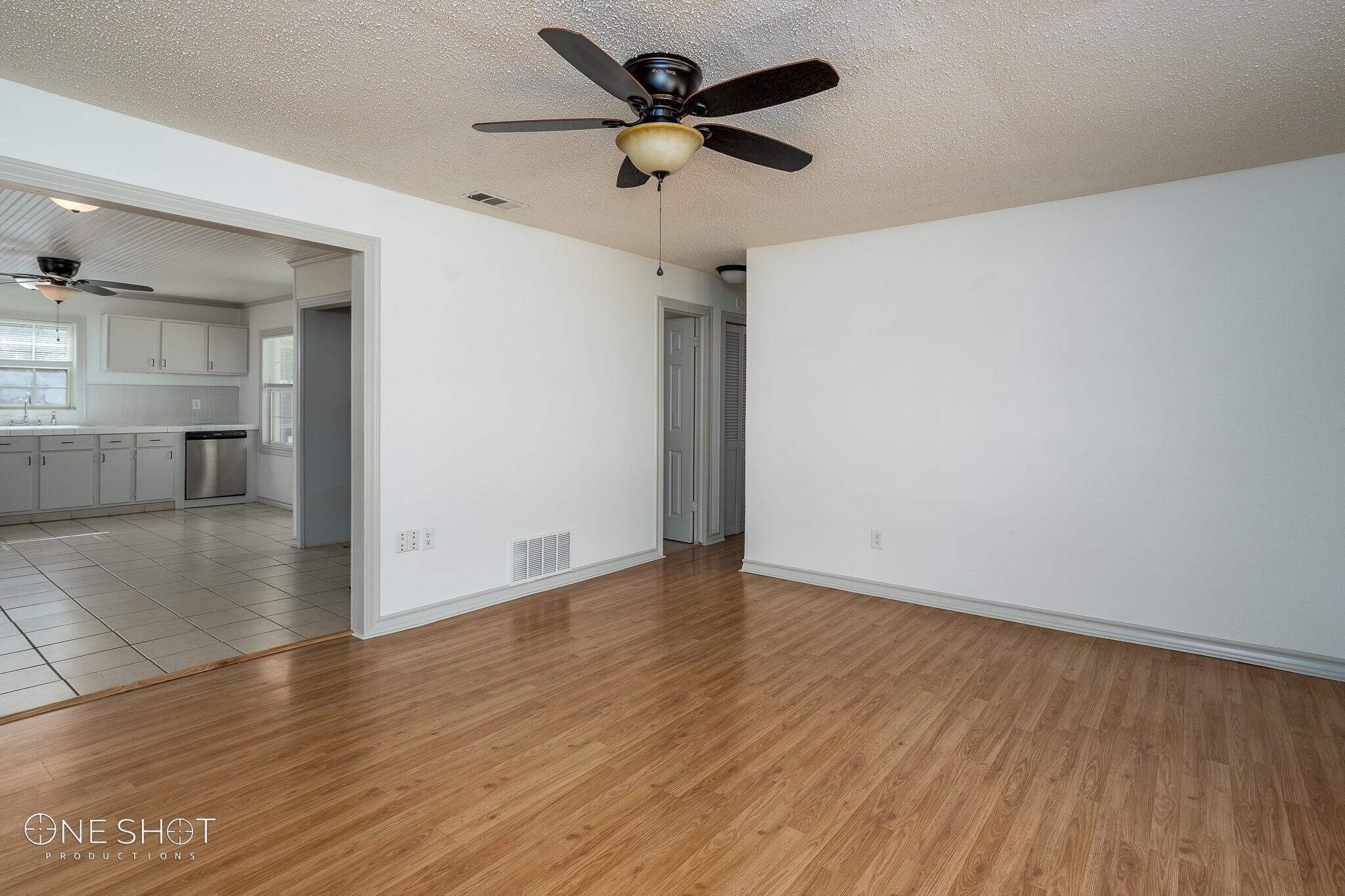 Building Photo - 2349 Highland Ave