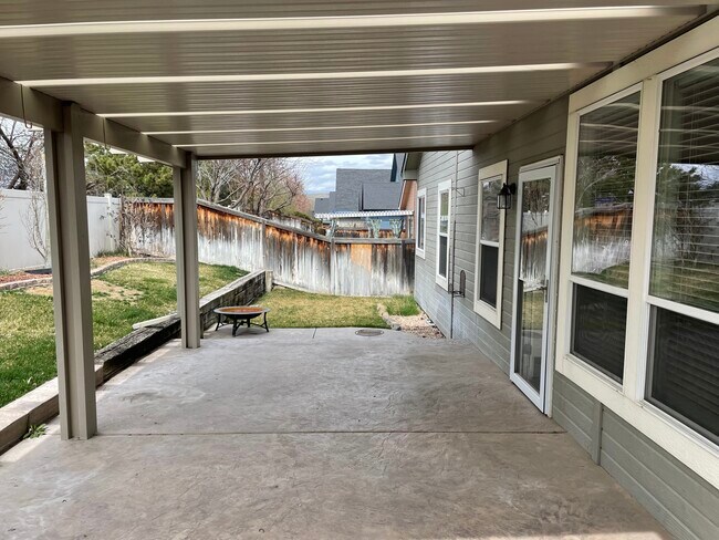 Building Photo - 2263 N Eagle Creek Ln