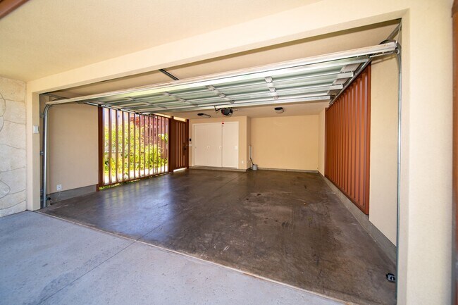 Building Photo - Modern Elegancy at Makali'i in Wailea – Finely Furnished 3 Bedrooms / 3 Bathrooms