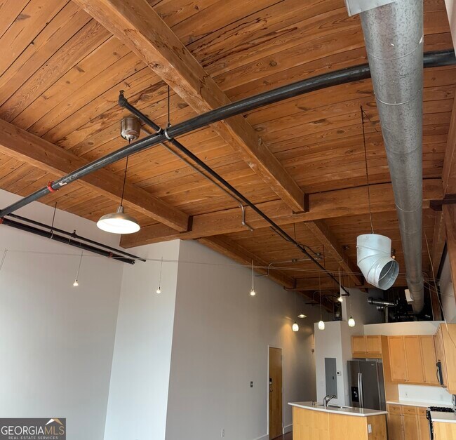 Building Photo - 204 Walker St SW