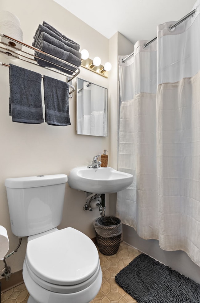 Building Photo - 935-937 Marshall Avenue