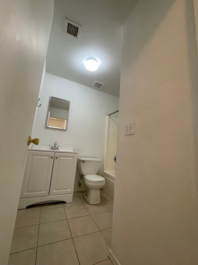 Building Photo - 11795 W Columbine Dr