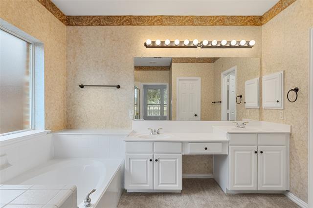 Building Photo - 5712 Lafayette Dr