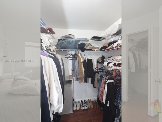 Building Photo - 5755 NW 115th Ct