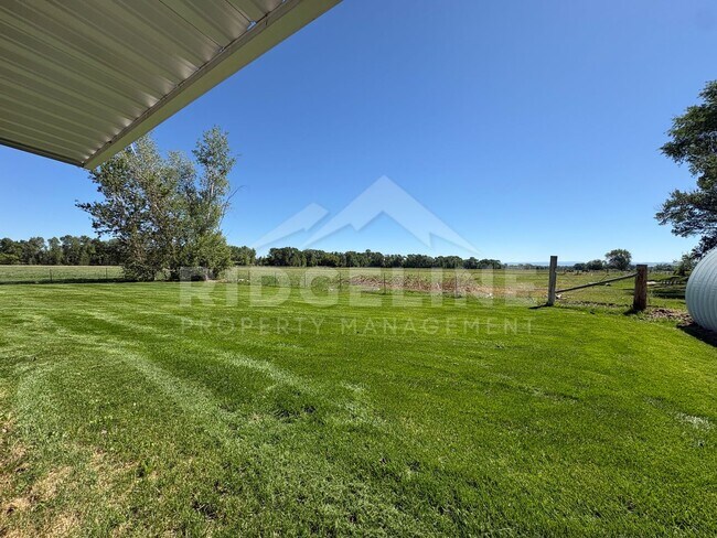 Building Photo - 582 N 4200 E