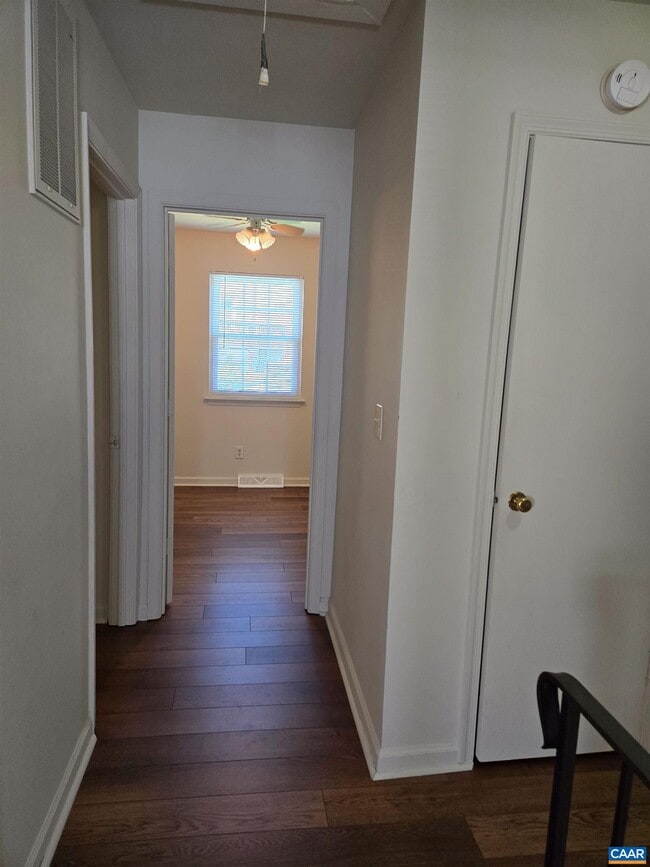 Building Photo - 1618 Townwood Ct