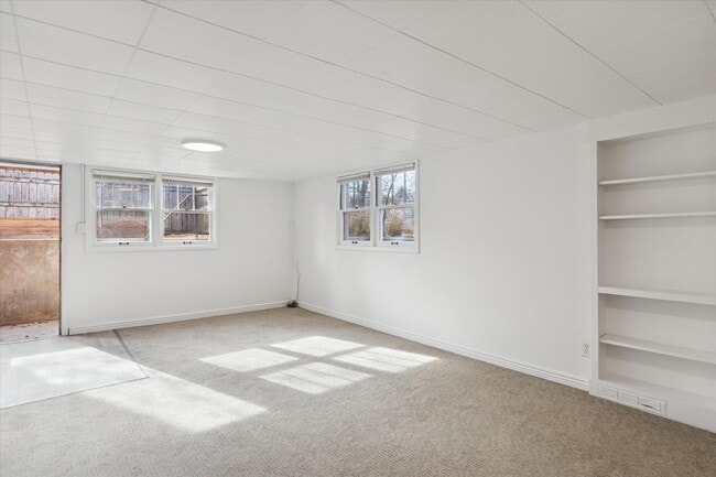 Building Photo - Price Drop!!!! Bright & Updated 2-Bed Boulder Duplex with Huge Private Yard!!