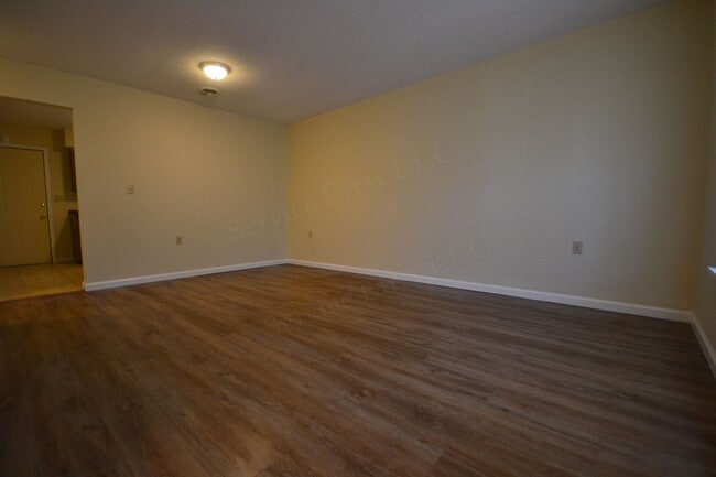 Building Photo - Greenfield Apartments