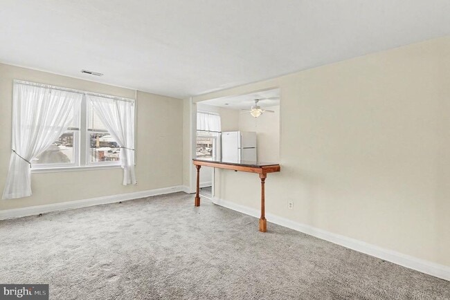 Building Photo - 1329 Taylor Ave