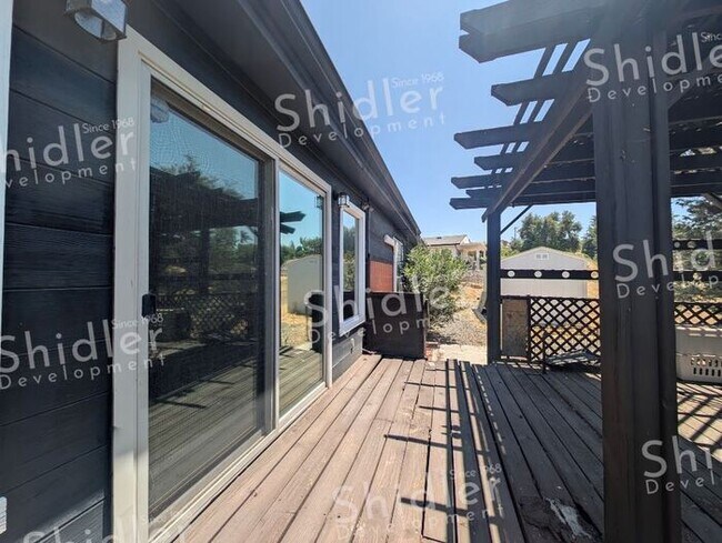 Building Photo - The Bridge House - 2 Bed 1 Bath with Uncompromising Views