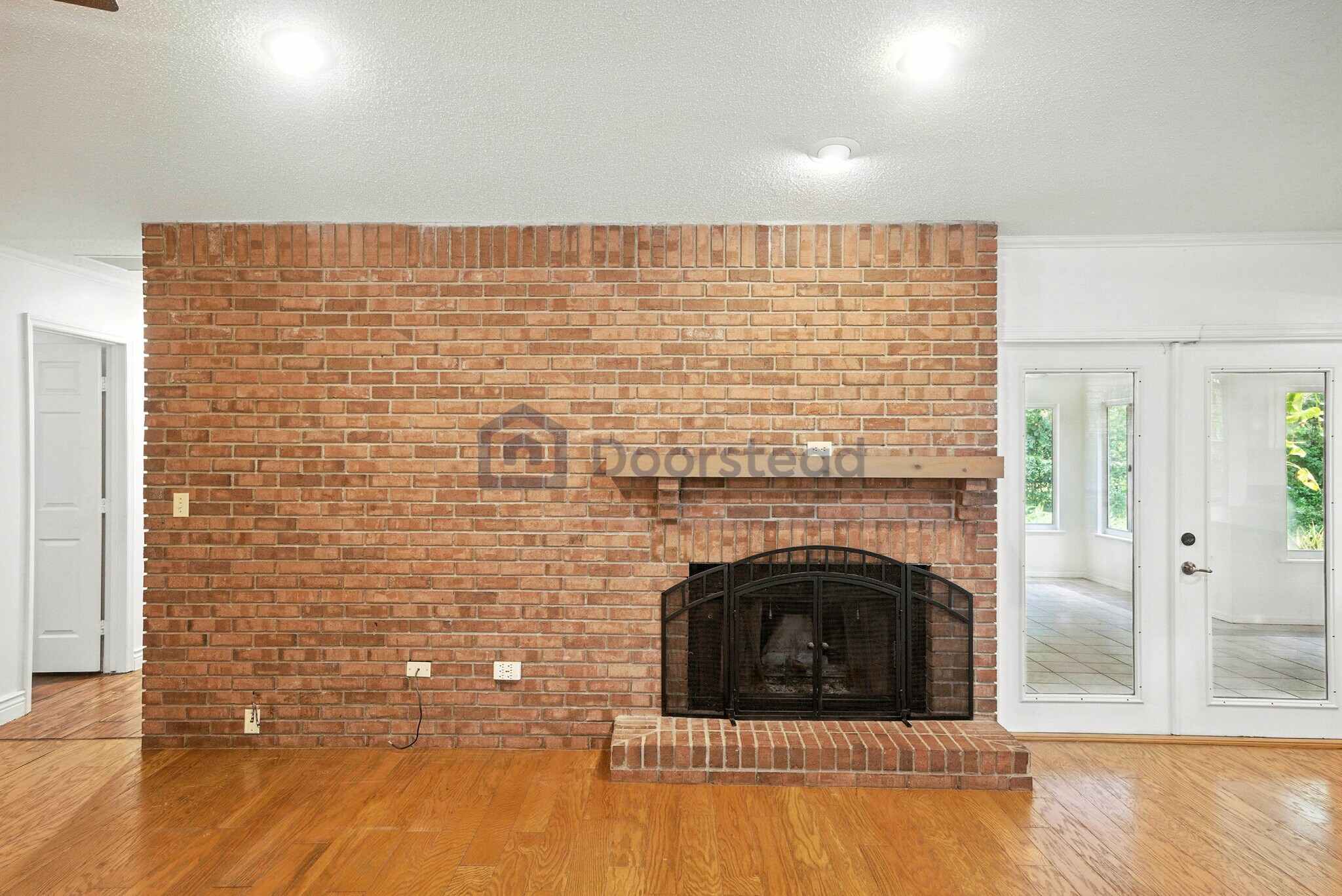 Building Photo - 30851 Round Lake Rd