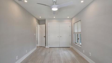 Building Photo - 6813 Viento Way