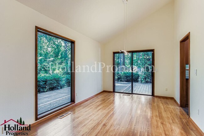 Building Photo - Coming Soon!   Peaceful Retreat in a Seclu...