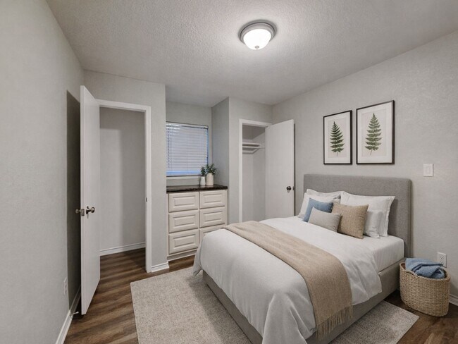 Building Photo - Newly Renovated Single Family Home | 3 BR/1.5BA | 2-Car Covered Parking | Covered Patio