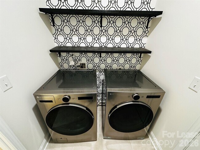 Building Photo - 340 Secretariat Dr