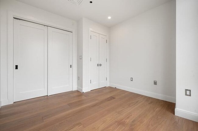 Building Photo - 700 Harrison Ave