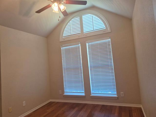 Building Photo - 2069 Whispering Cove