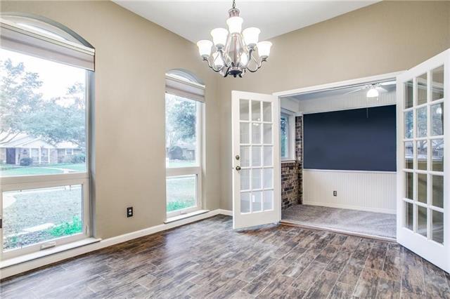 Building Photo - 124 Meadowglen Cir