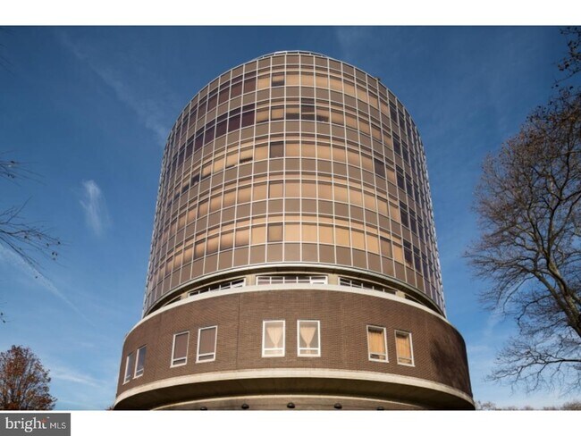 Building Photo - 201 N 8th St