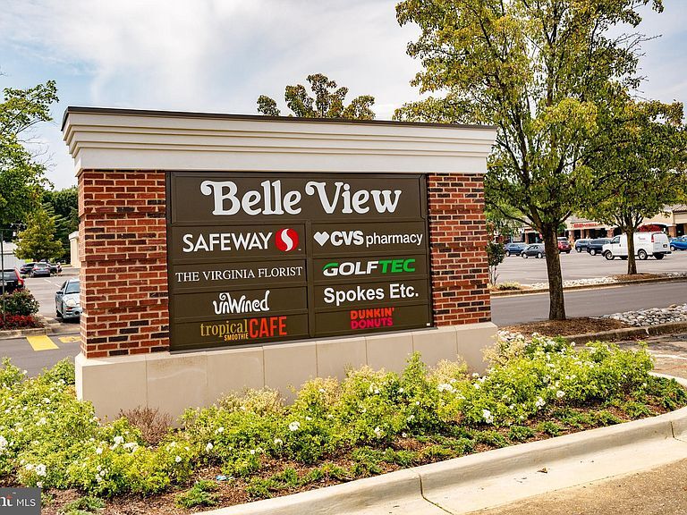 Building Photo - 6726 W Wakefield Dr