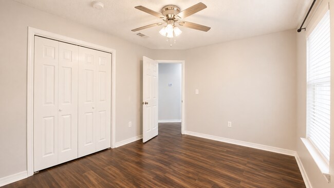 Building Photo - 1248 Jefferyscot Dr
