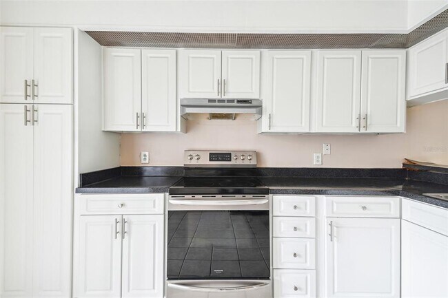 Building Photo - 101 Lindsay Ln