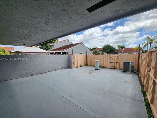 Building Photo - 8391 SW 148th Ave