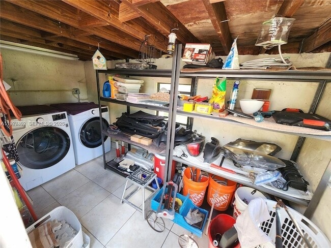 Building Photo - 1820 Coolidge St