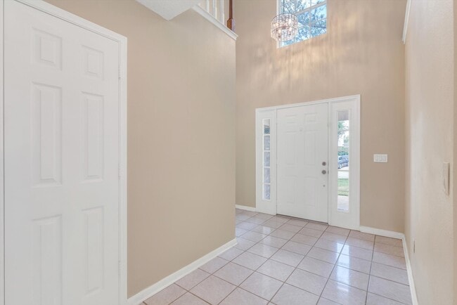 Building Photo - 5635 Sage Manor Dr