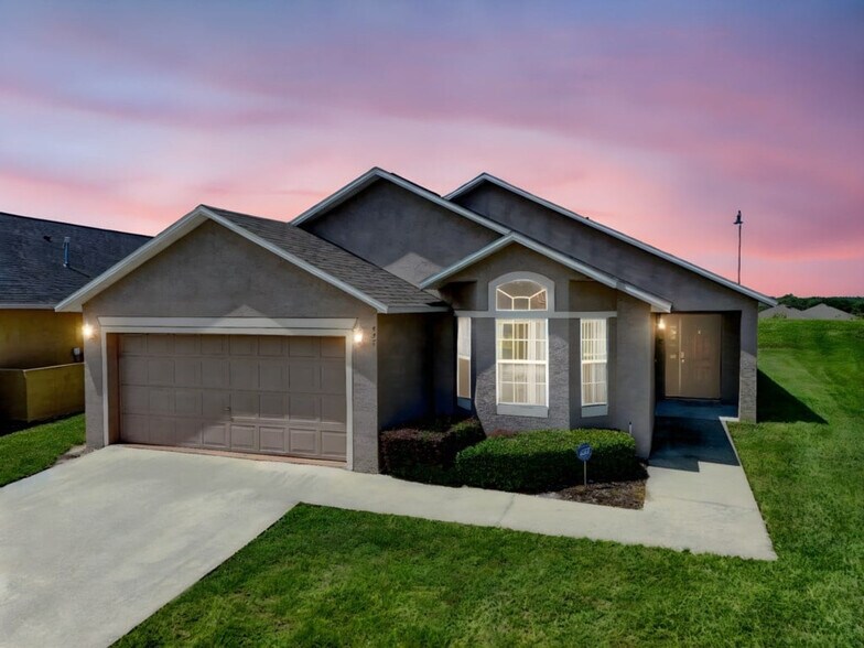 Building Photo - 447 High Point Dr