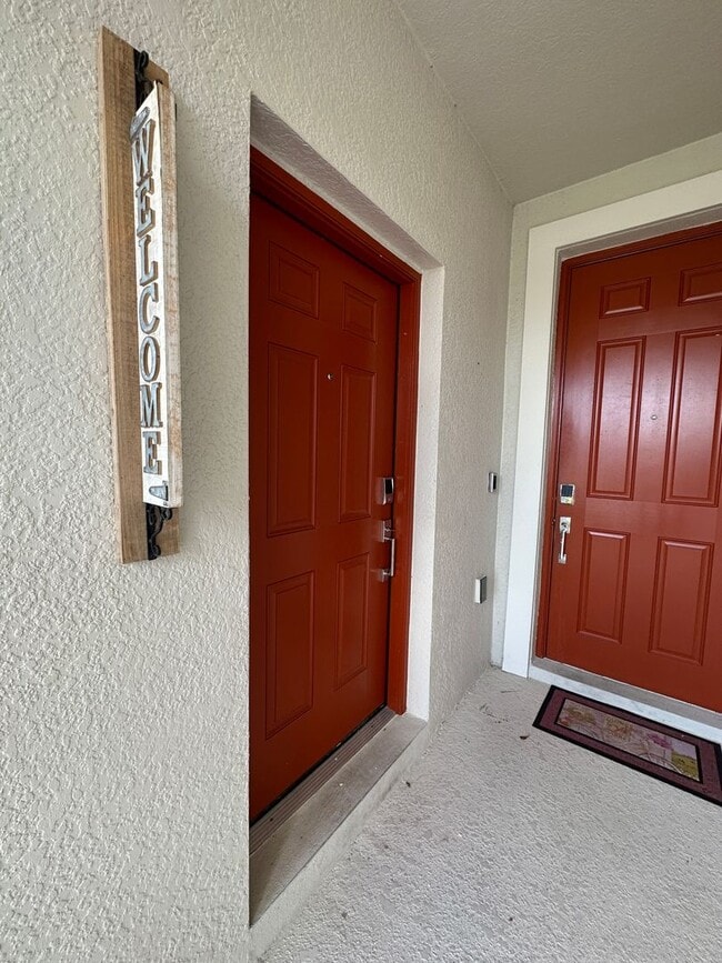 Building Photo - PENDING APPLICATION-Beautiful 1/1 In-Law S...