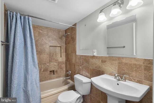 Building Photo - 7753 Patriot Dr