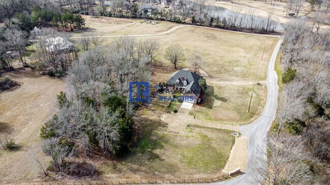 Building Photo - 200 Cripple Creek Rd