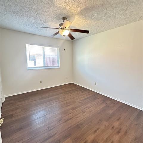 Building Photo - 906 Moore St