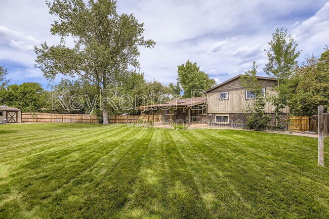 Building Photo - 1243 S Johnson Way