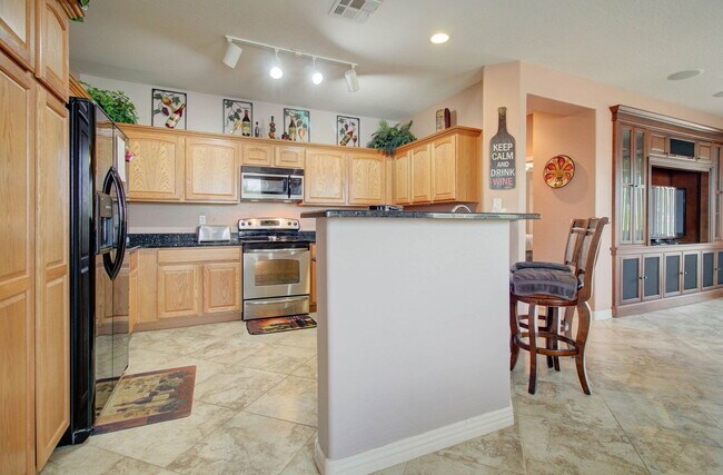 Building Photo - 22896 W Arrow Dr
