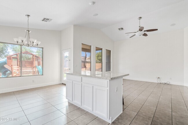 Building Photo - 3373 E Flamingo Ct