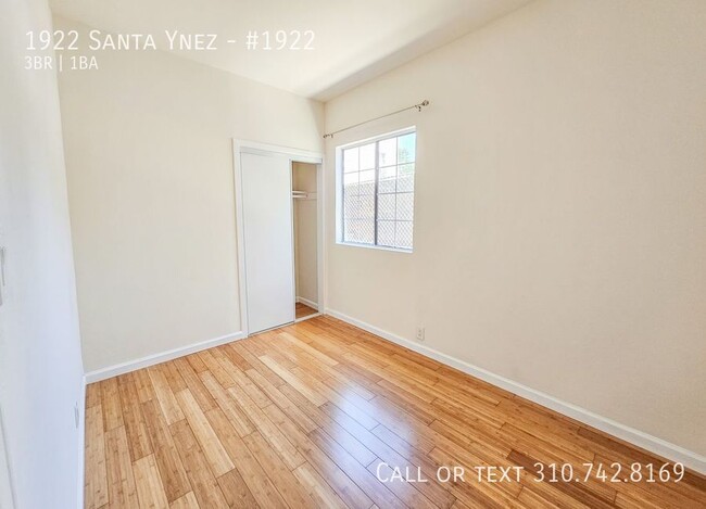 Building Photo - Beautiful 3b/1b unit in your favorite neig...