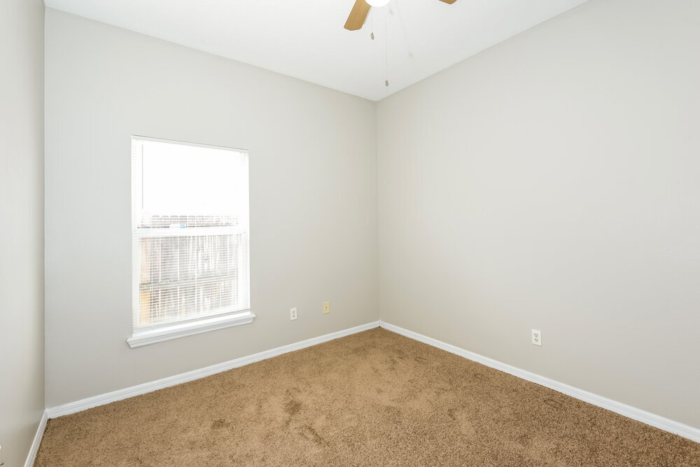 Building Photo - 10531 Leader Ln