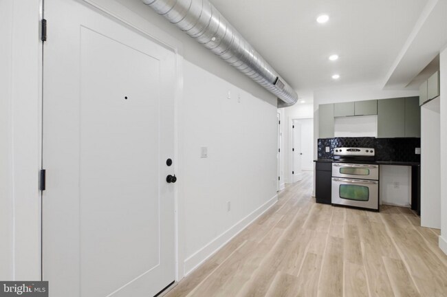 Building Photo - 349 N 62nd St