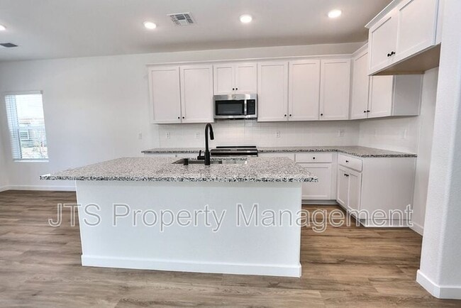 Building Photo - 4256 Aura Way