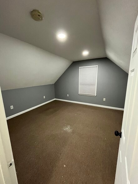 Building Photo - 89 3rd St