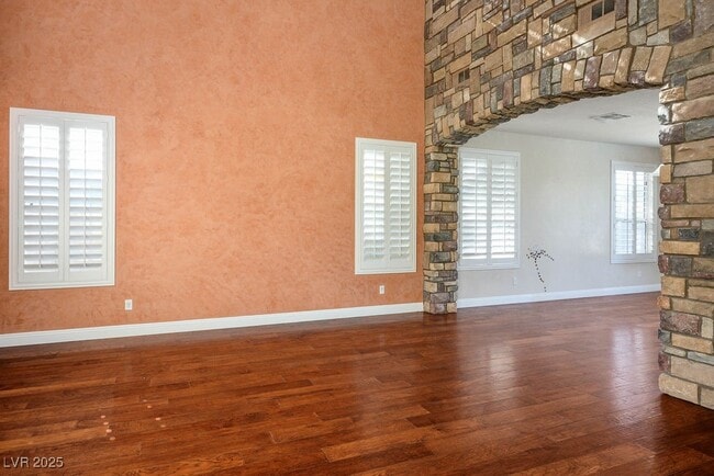 Building Photo - 1813 Country Meadows Dr