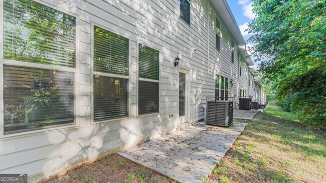 Building Photo - 2586 Mls Cmn Dr
