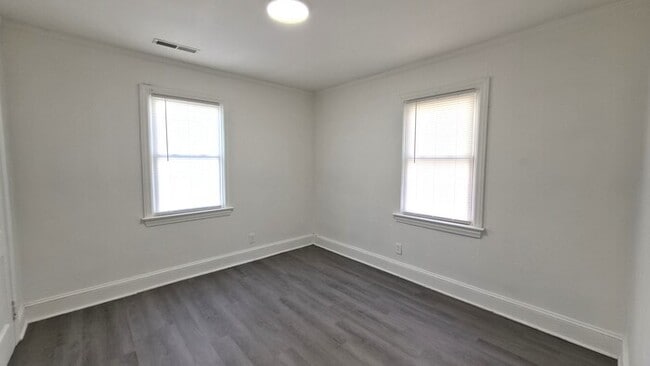 Building Photo - For Rent: Renovated Three Bedroom House in Sumter SC!