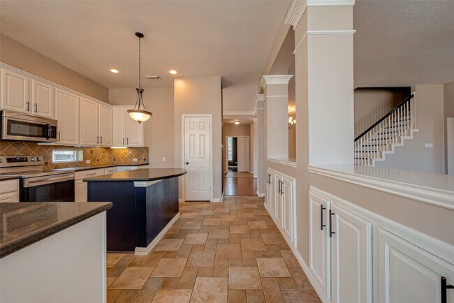 Building Photo - 7214 Glenwick Ct