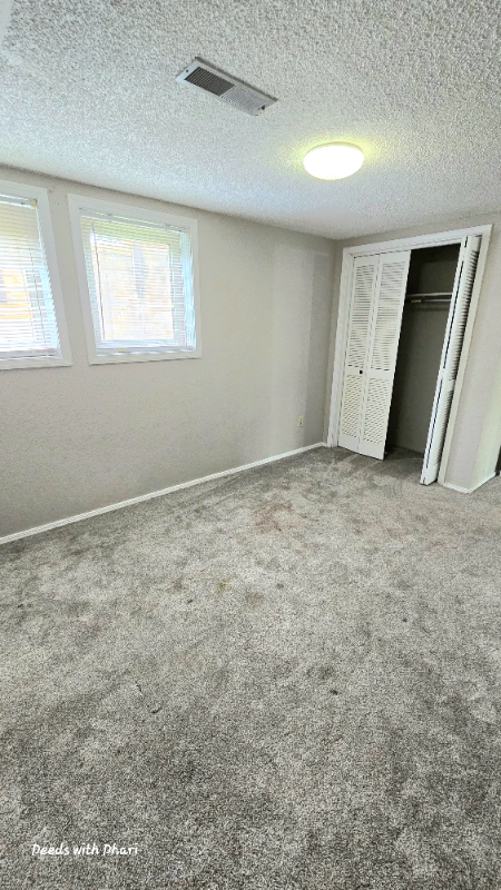 Building Photo - 25 Estes Dr