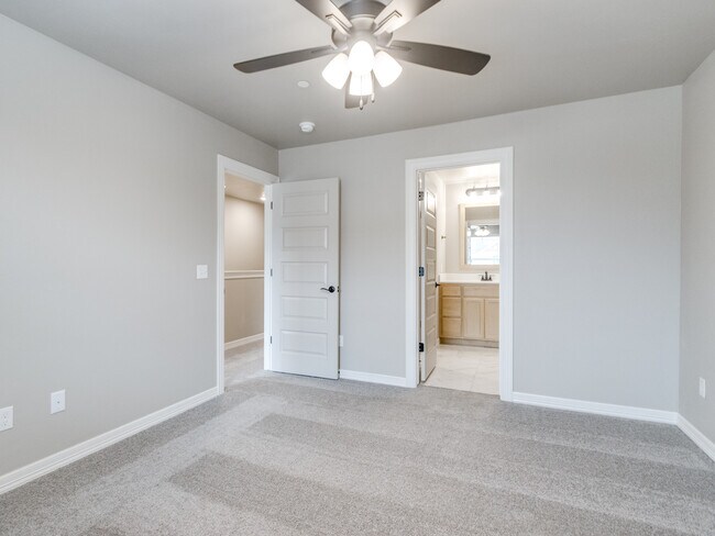 Building Photo - 10601 NW 23rd St