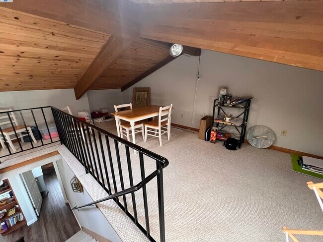 Building Photo - 37 Binnacle Hill