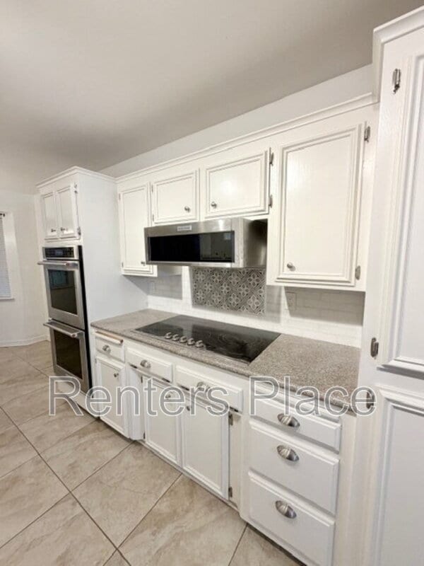 Building Photo - 6310 S 72nd E Pl